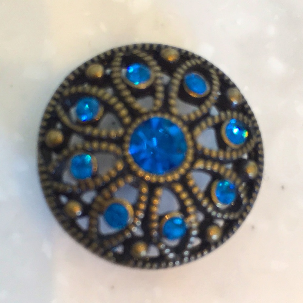 ⭐️ 3/$14 Ginger Snaps Blue Stones Snap